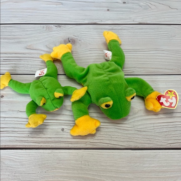 Ty Beanie Babies Frogs Smoochy and McDonalds Frog - Picture 1 of 4